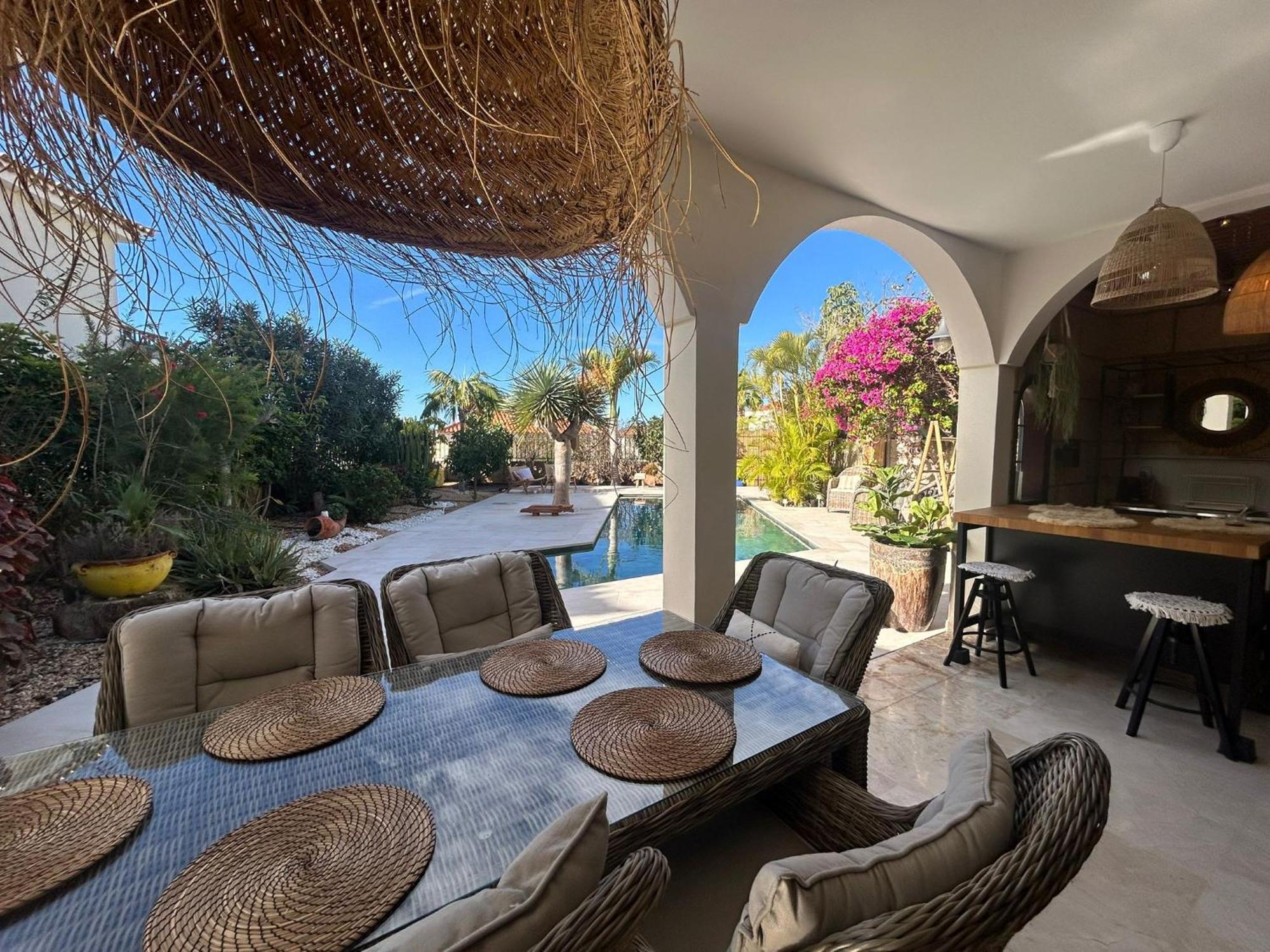 Villa Ibiza - Beautiful House With Private Pool Чайофа Экстерьер фото